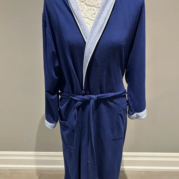 Elegant Navy Blue Women's Robe - Picture 1 of 5